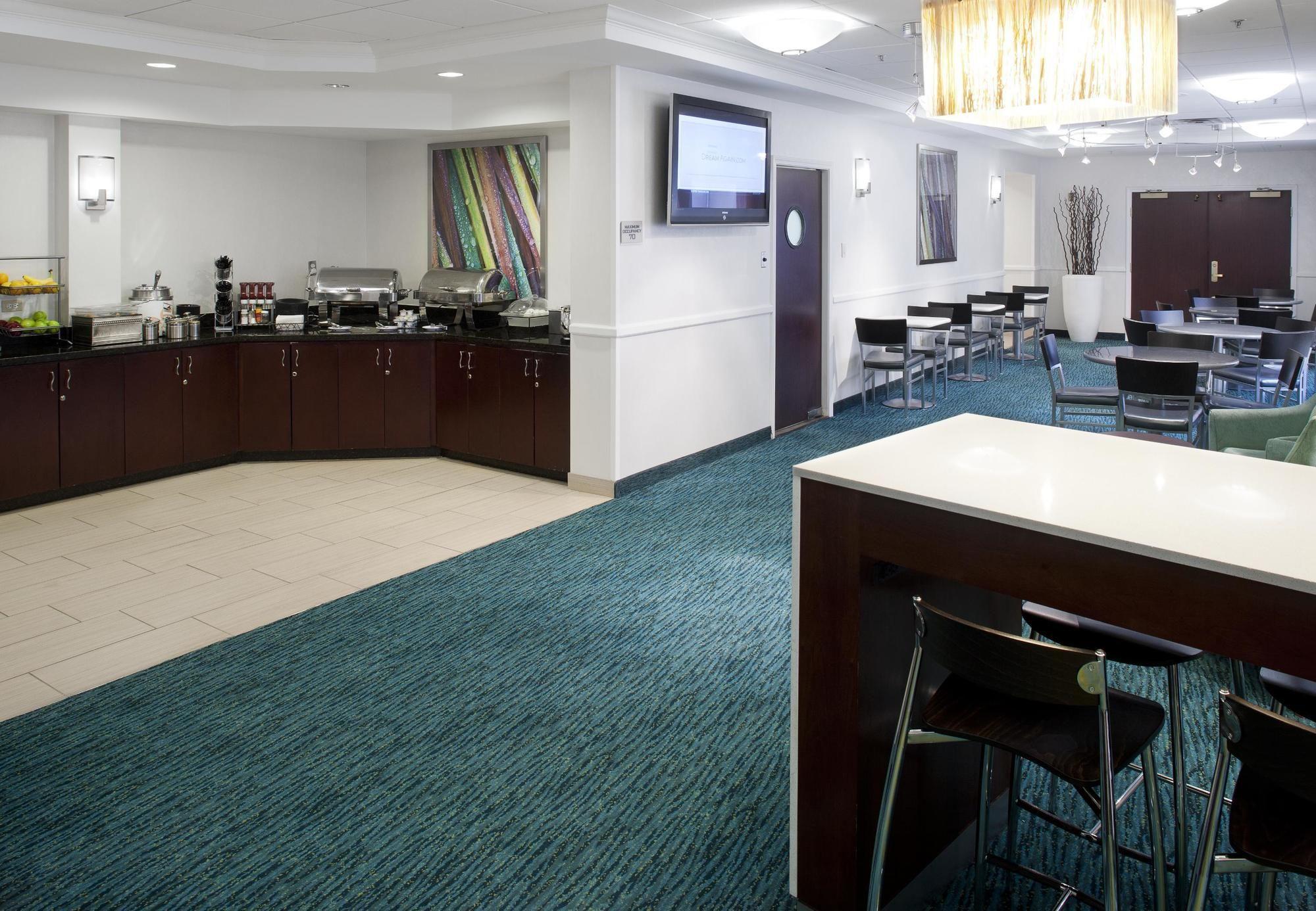 Springhill Dallas Addison/quorum Drive Hotel 3*